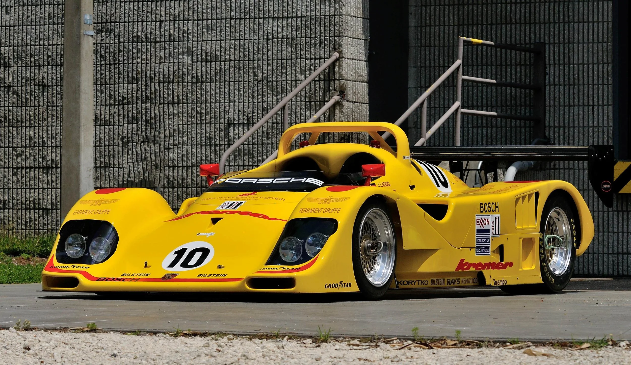 962 APRER xMIDI 20インチ　イエローボディー 1995 Porsche 962 K8 Spyder — Audrain Auto Museum